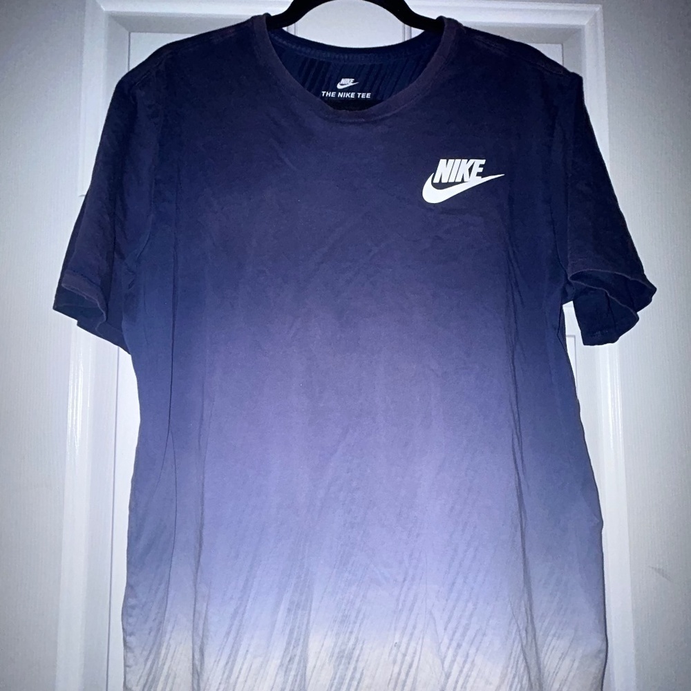 Men’s Athletic Blue Nike Shirt Size Large